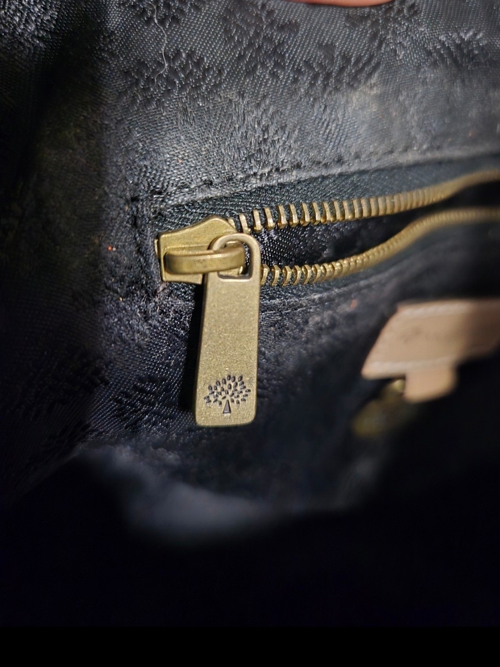 Vintage Mulberry Nevada Shoulder Bag - Picture 6 of 7